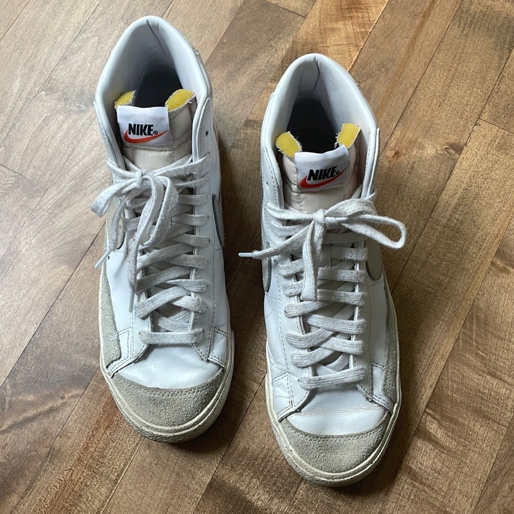 Blazer Mid 77 “Light Bone”